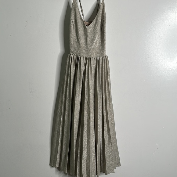 Anthropology elevenses beige shimmer pleated mini dress size 2 - Picture 4 of 10
